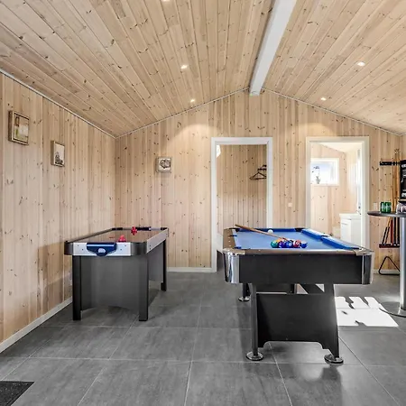 Rorbaeksovej Ejstrupholm X