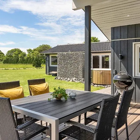 Vakantiehuis Gorgeous In Ejstrupholm With Sauna