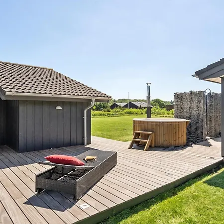 Gorgeous In Ejstrupholm With Sauna Vakantiehuis