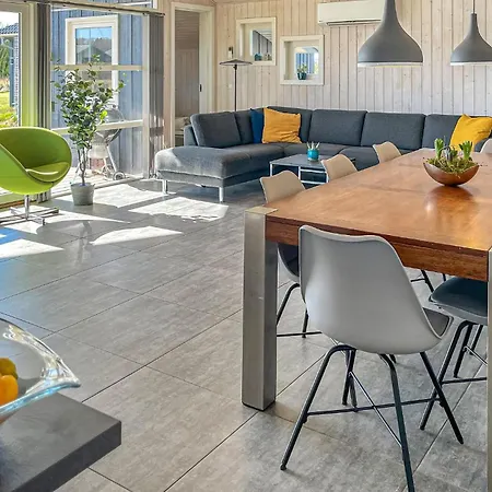 Gorgeous In Ejstrupholm With Wifi Holiday home Krejbjerg
