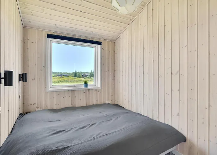 Rorbaeksovej Ejstrupholm X *